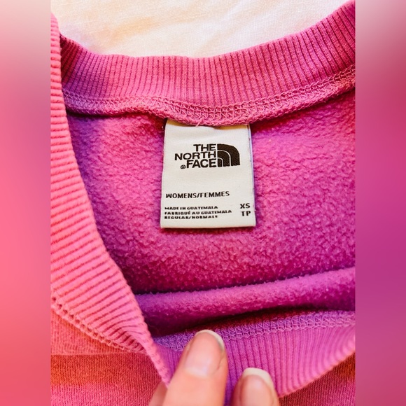 XS NorthFace Box Logo Pink Crewn - Picture 3 of 5